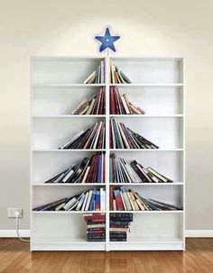 xmas-tree-bookshelf